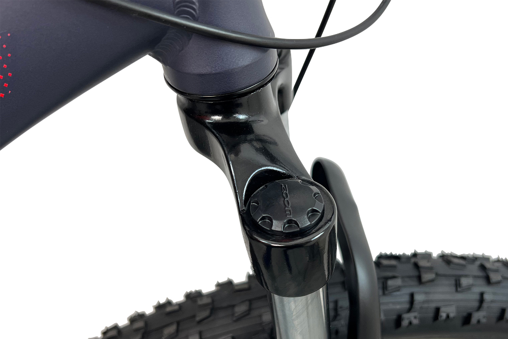 Rower górski MTB INDIANA X-Enduro 2.7 M15 27.5 cala męski Czarno-czerwony rower typu hardtail przedni amortyzator marki HL CORP ttypu CH-389 1 1/8 ulatwia najezadzanie na przeszkody niweluje wstrzasy niska masa roweru duza sztywnosc regulacja za pomoca sprezyny